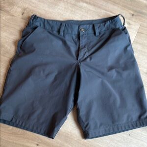 Lululemon shorts size 30